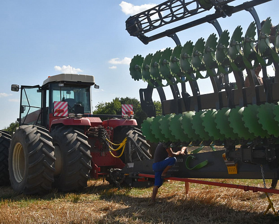 Дисковая борона CARBON D8500