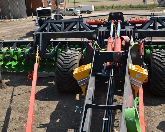 Дисковая борона CARBON D8500